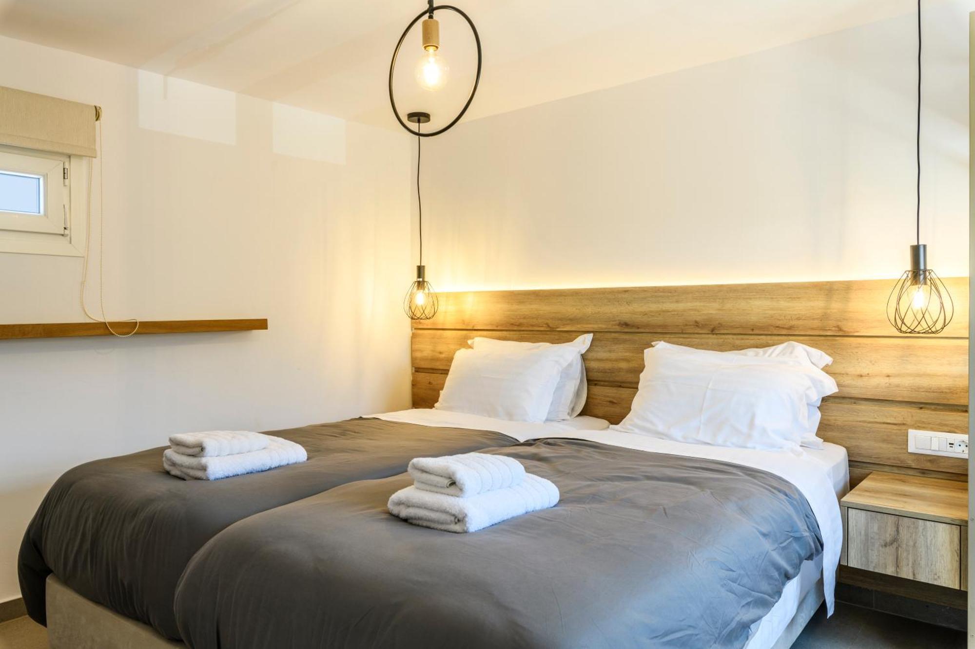 The Mykonist Merchia Beach Villas & Suites Exterior photo